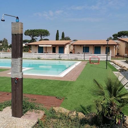 Agriturismo Oca Giuliva Lido dei Pini Luaran gambar